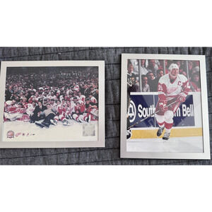 Detroit Red Wings 2002 Stanley Cup Steve Yzerman Framed 9x11 Photos (2) NHL